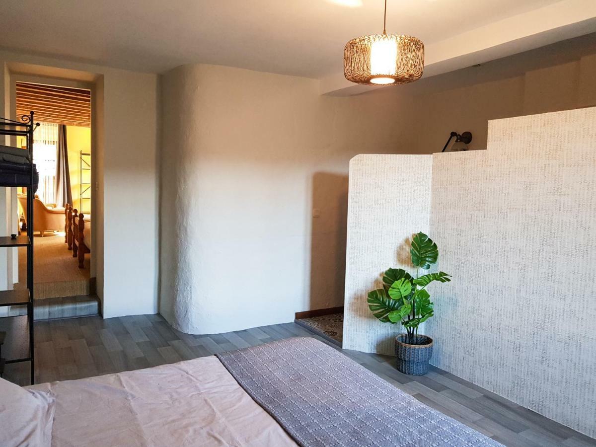 Maison D'Hotes Les 3 Baudets Issor Luaran gambar